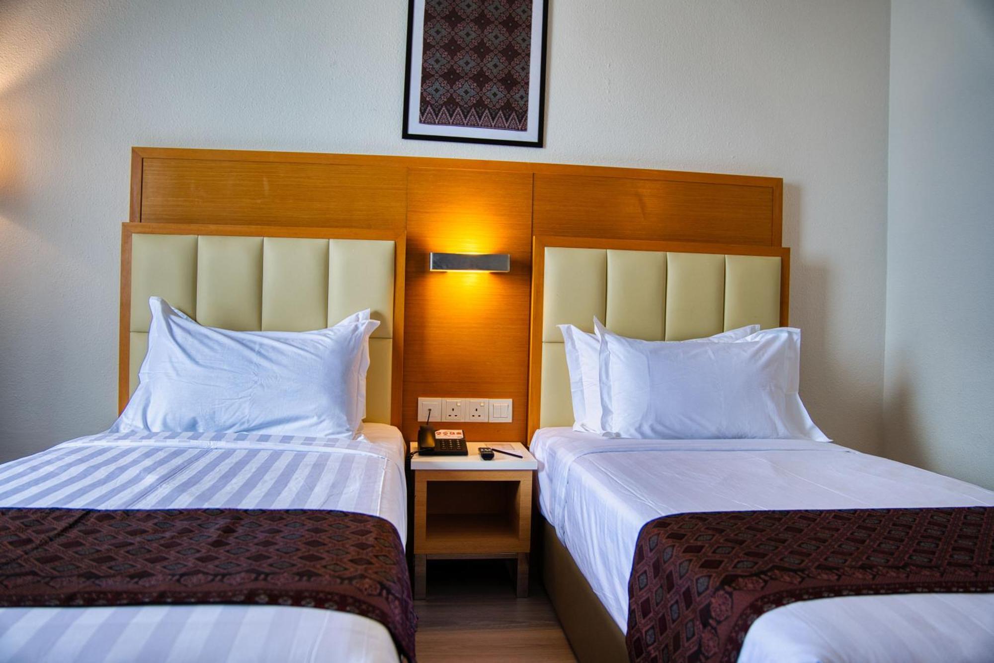 Sentral Seaview @ ​beachfront Hotel