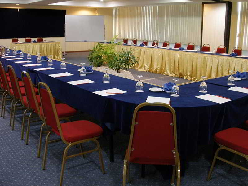 Sentral Seaview @ ​beachfront