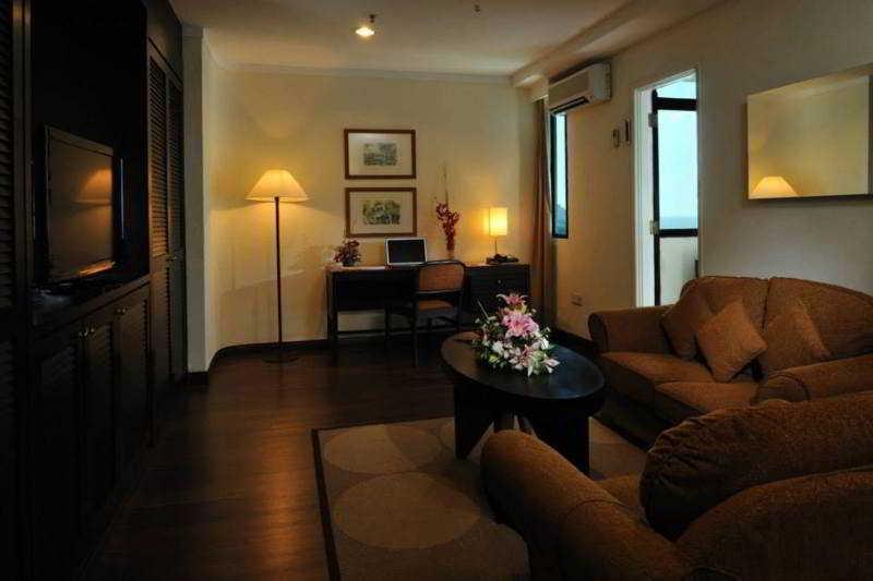 Sentral Seaview @ ​beachfront Hotel